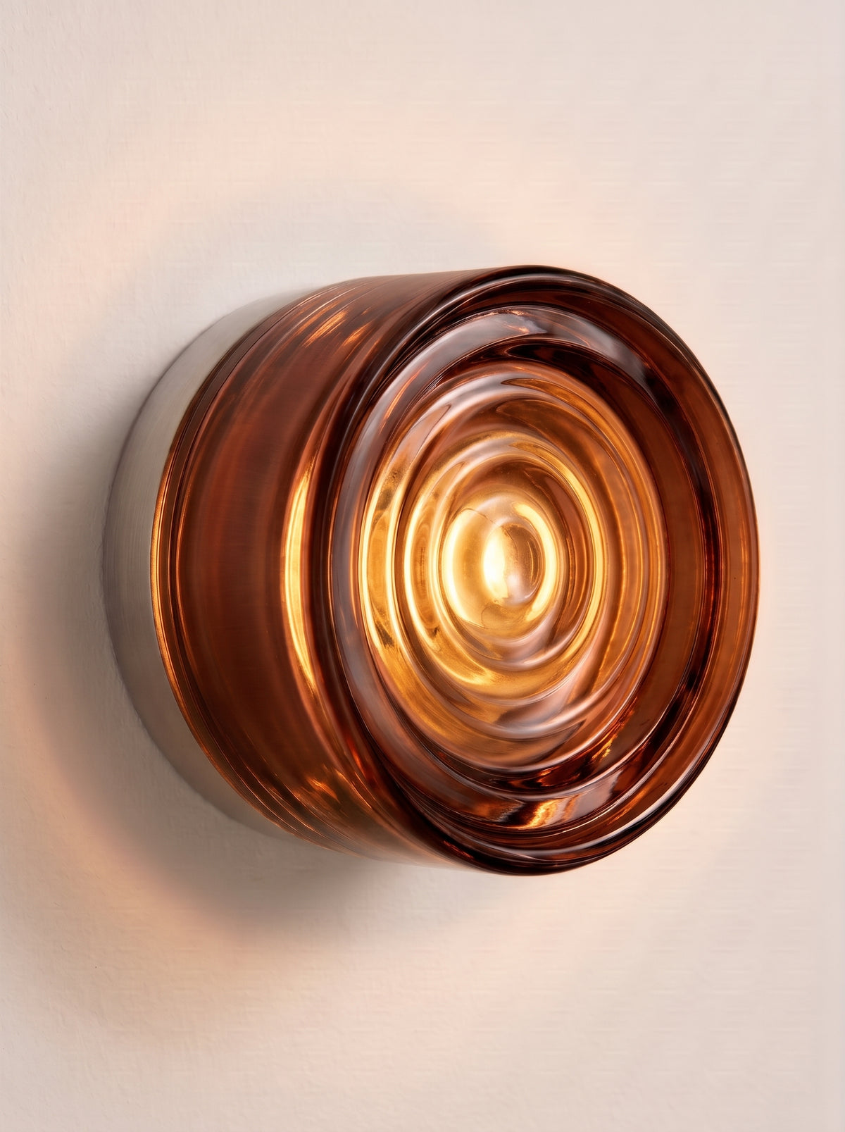 Applique murale ONDE ambre, verre moulé