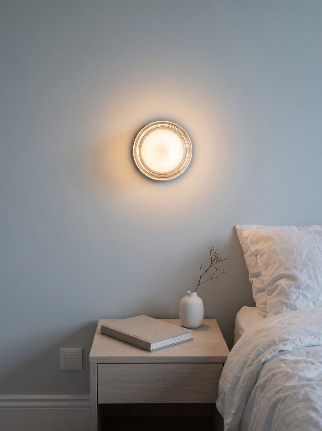 Applique murale ORBE opale, verre lisse