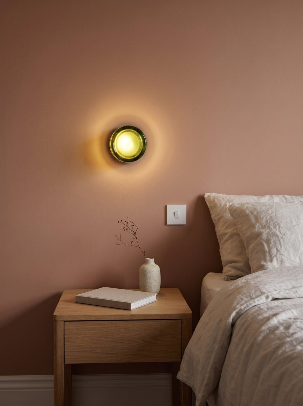 Applique murale ORBE vert olive, verre lisse